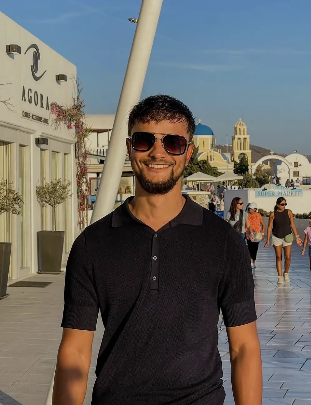 Daryll, Oprichter, Zenn Store